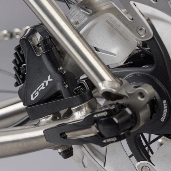 Vélo gravel Genesis Croix de Fer Titane