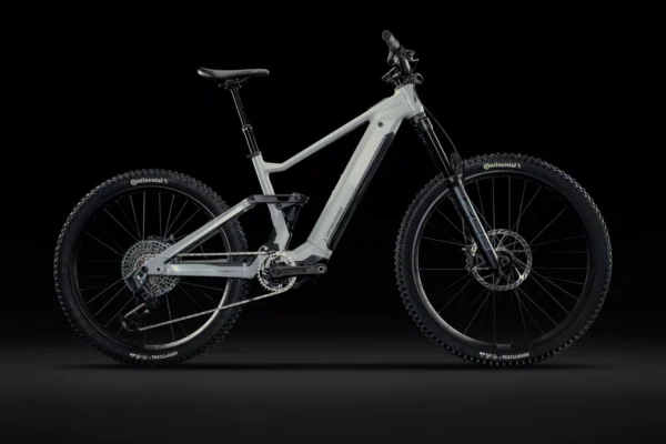 Overvolt AM 7.8 2025