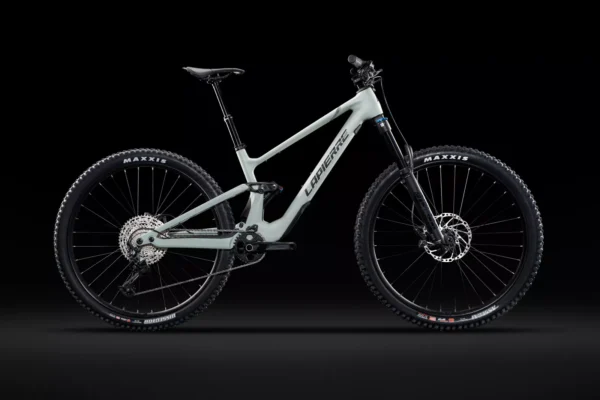 VTT LAPIERRE ZESTY CF 6.9 2025