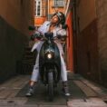 peugeot-e-ludix-lifestyle-jeune-femme