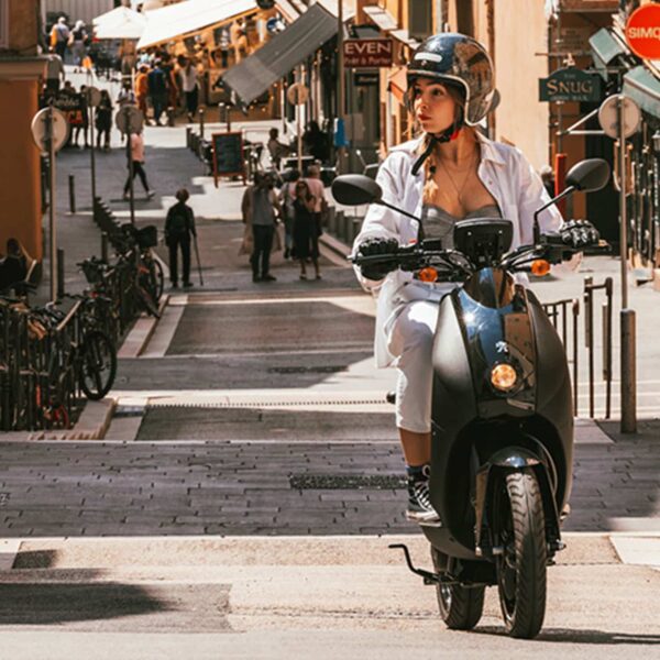 peugeot-e-ludix-lifestyle-rue