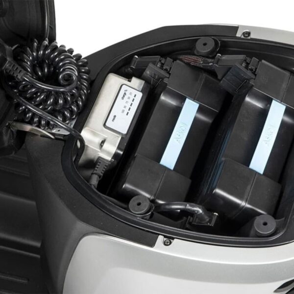 scooter-electrique-askoll-es3-evolution-batteries