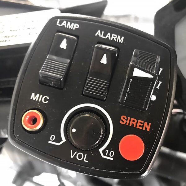 super-soco-cpx-police-sirene-controle